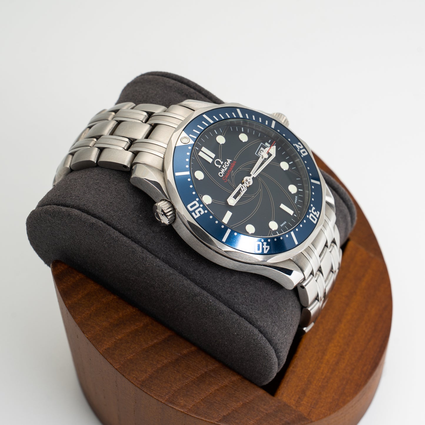 Omega Seamaster Diver 300M "James Bond" Limited Edition Ref. 2226.80.00