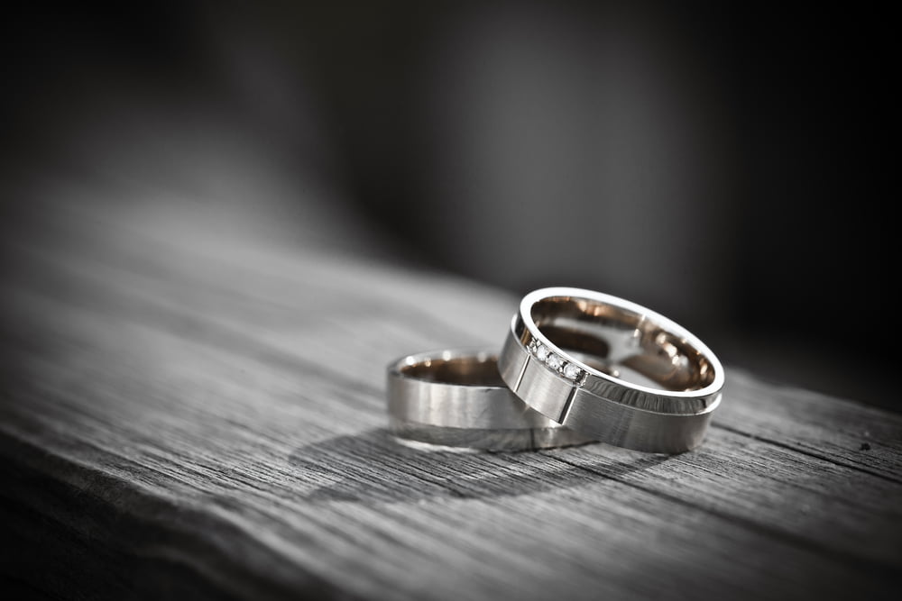 Why Engagement Rings Aren’t Seasonal