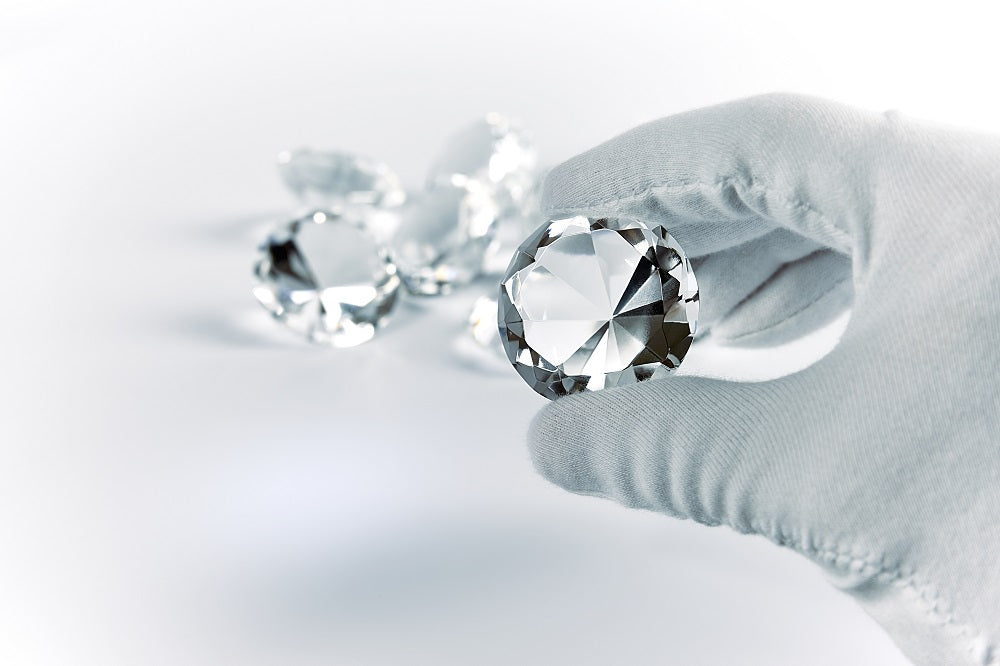 Ins and Outs of Diamond Fluorescence Effect