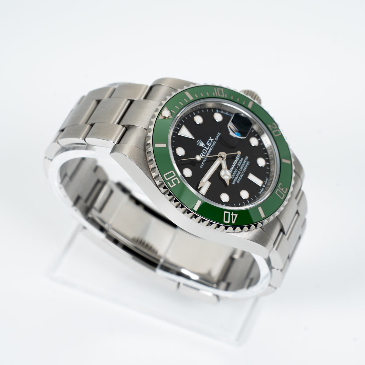 2025 Rolex Submariner Date “Starbucks” 41mm Ref. 126610LV – Box & Papers