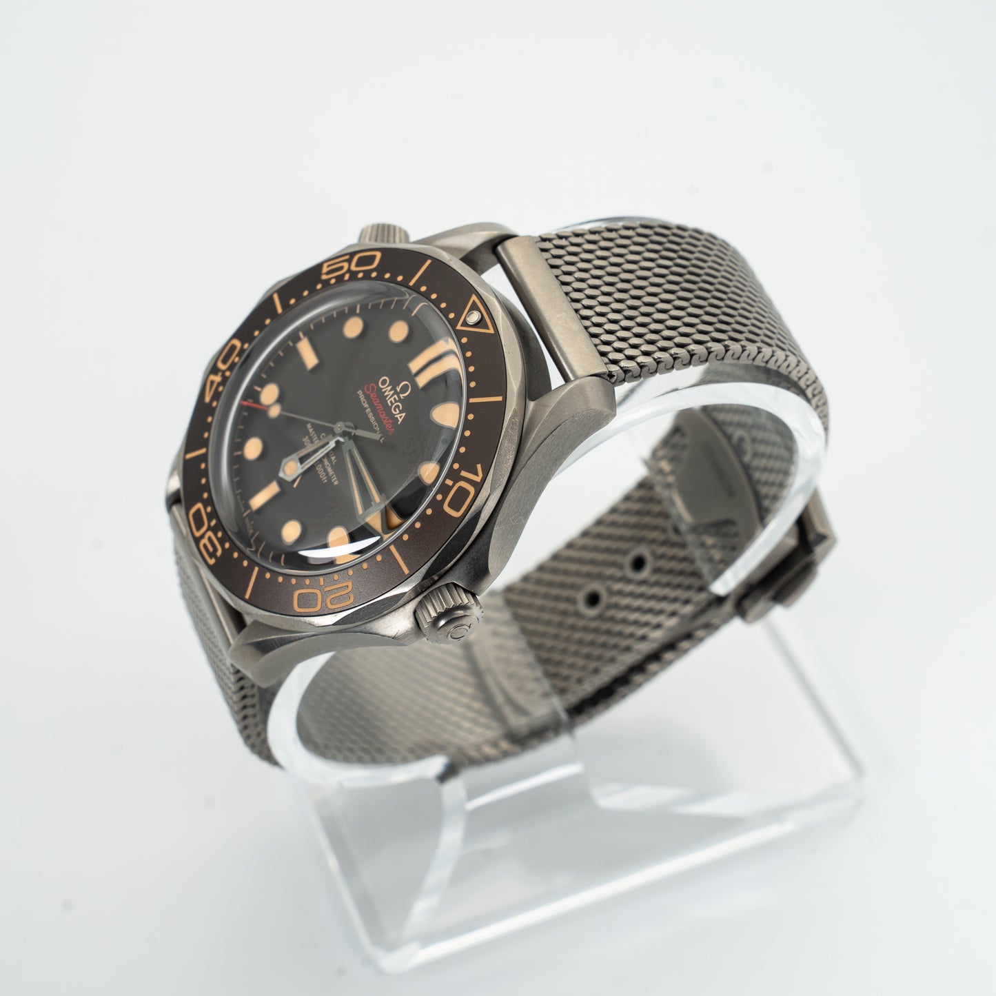 Omega Seamaster Diver 300M 007 Edition, Ref. 210.90.42.20.01.001