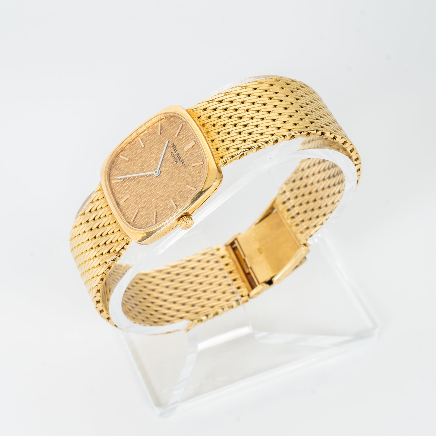 Patek Philippe Vintage Square Dress Watch in 18kt Gold