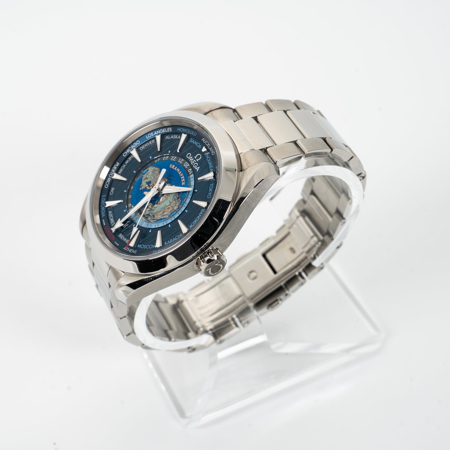 Omega Seamaster Aqua Terra 150M Co-Axial Master Chronometer GMT Worldtimer Ref. 220.10.43.22.03.001